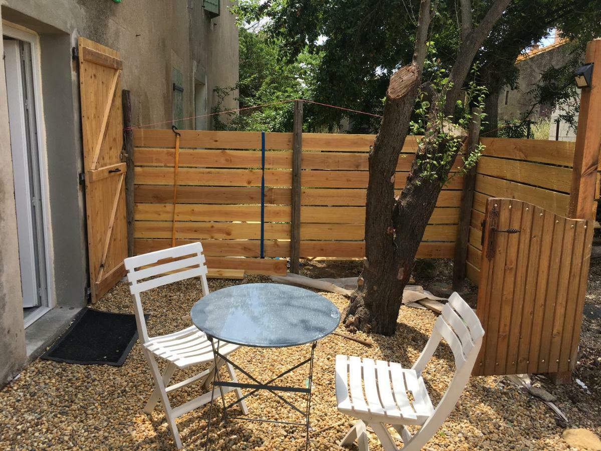 Charmant Studio Capestang Exterior foto